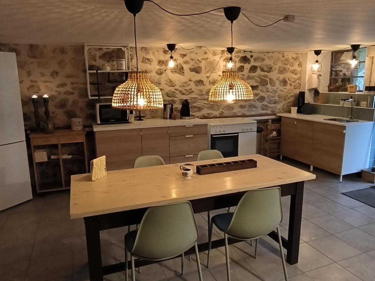 Larochemillay Chambres D'Hotes Montjouan מראה חיצוני תמונה